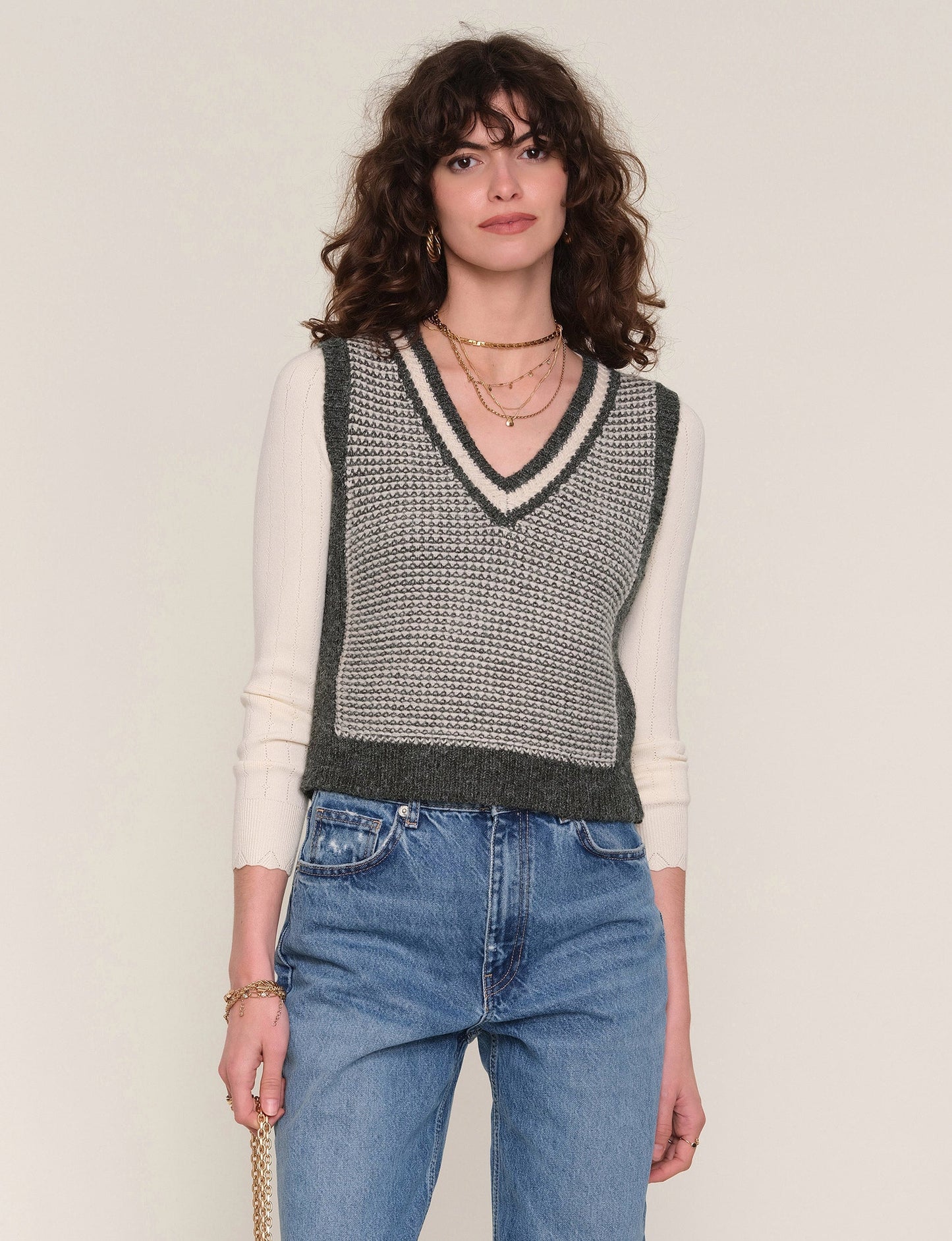 phoebe vest