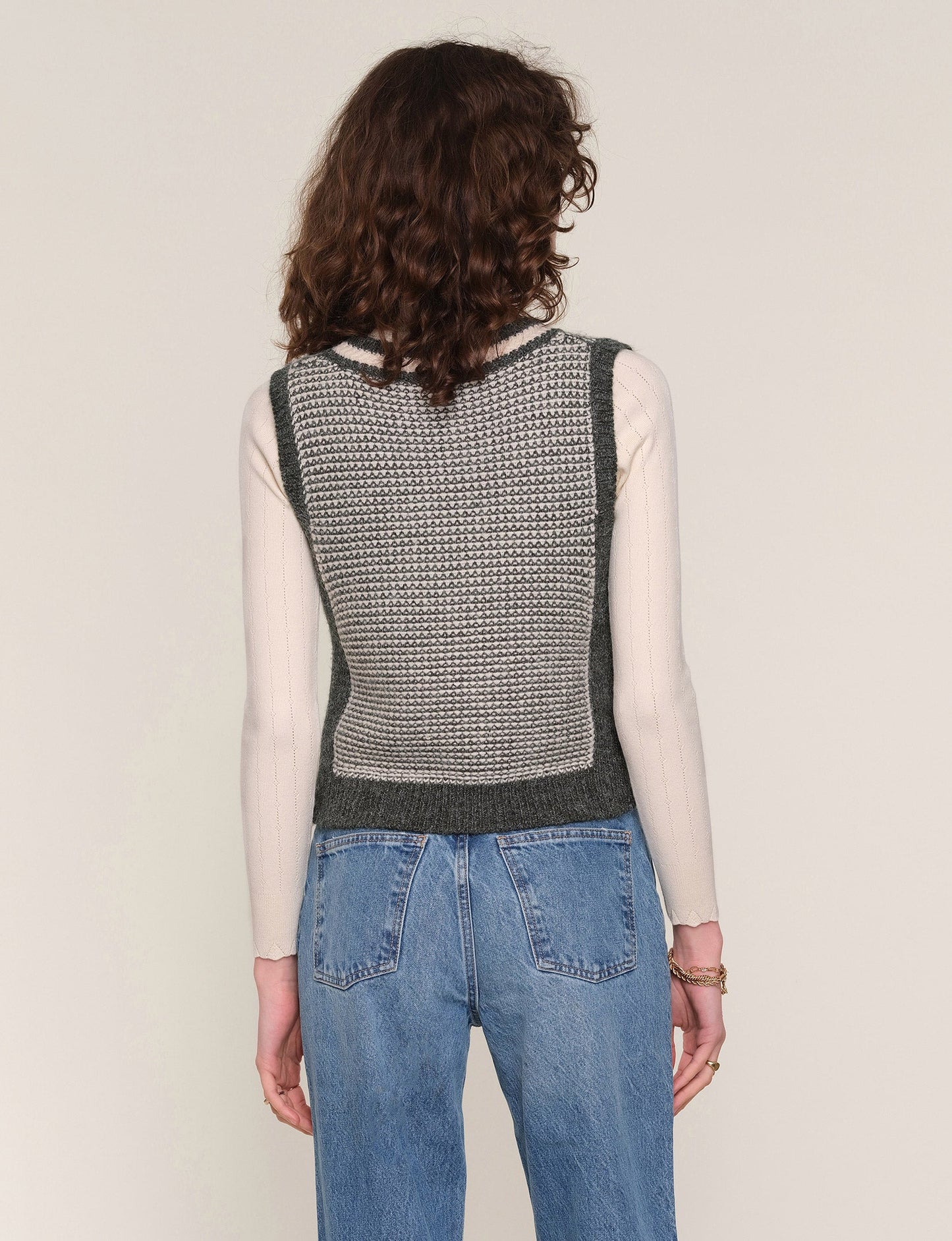 phoebe vest