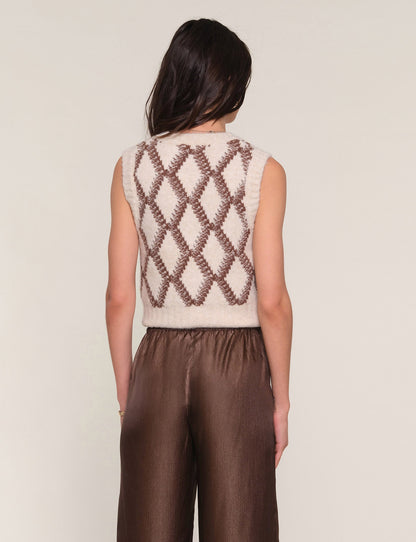 mina vest