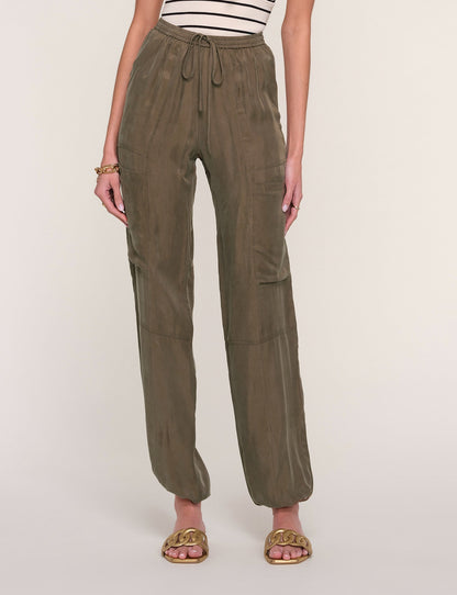 Keri Pant