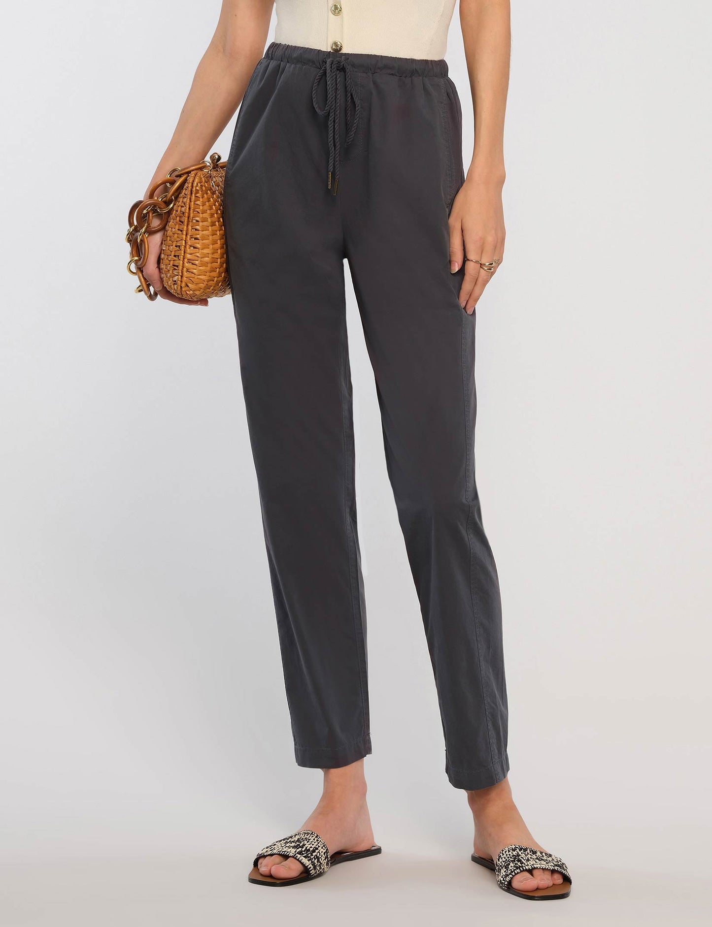 Nella Pant